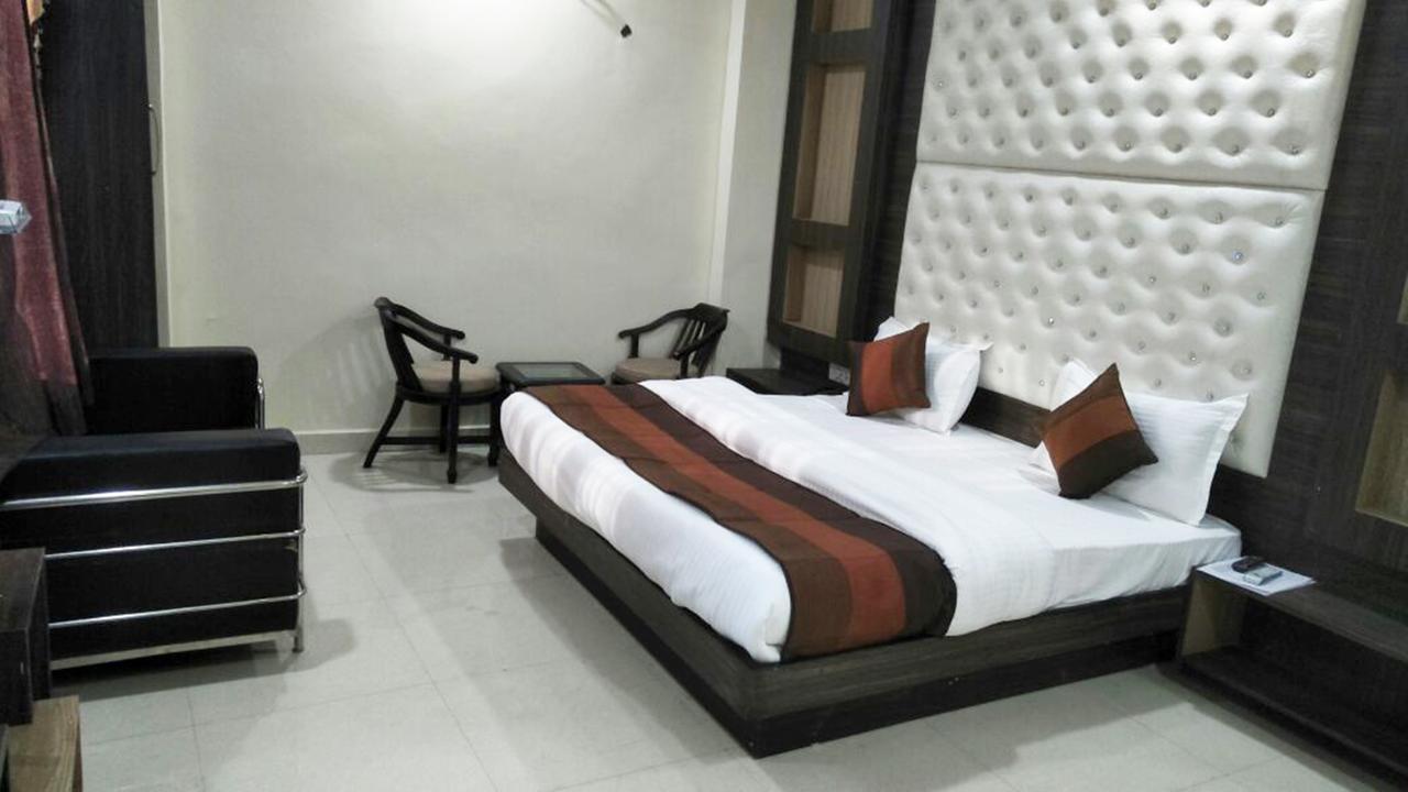 R.S Hotel & Restaurant Amritsar Ngoại thất bức ảnh