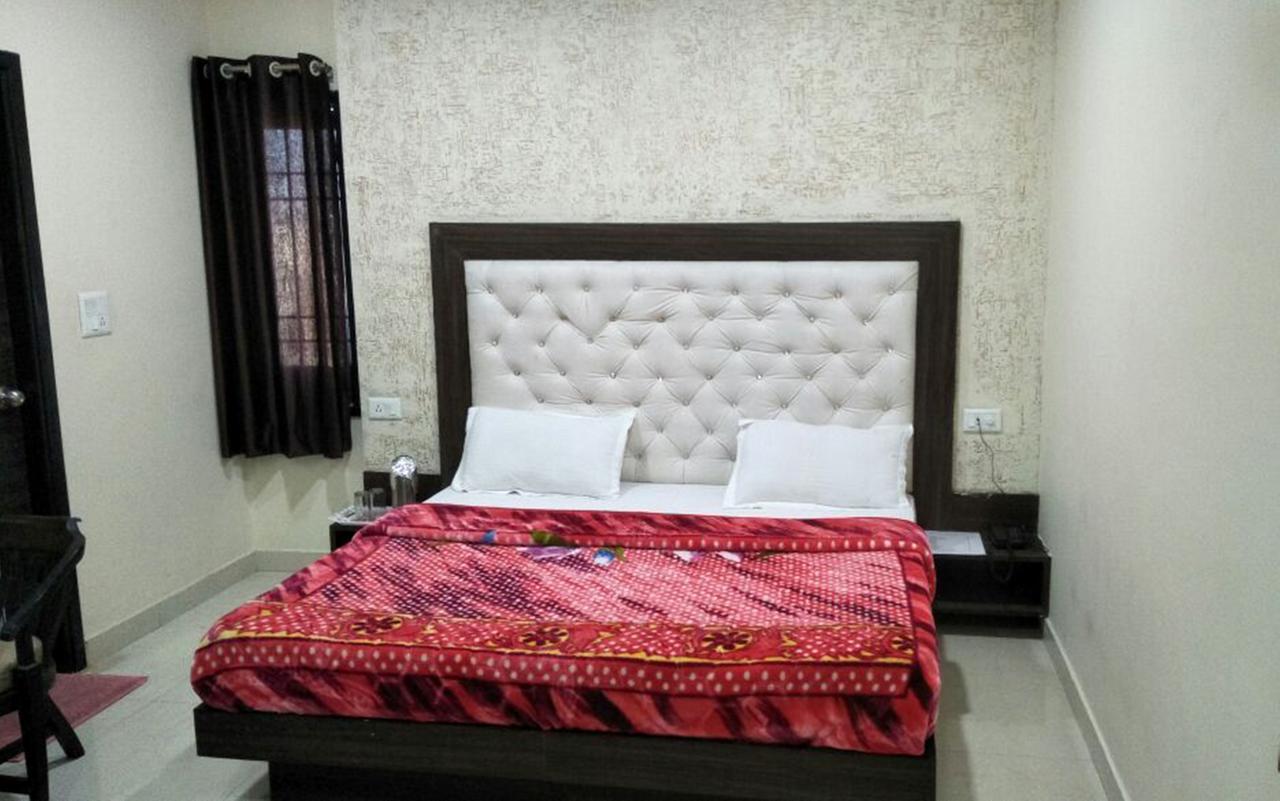 R.S Hotel & Restaurant Amritsar Ngoại thất bức ảnh