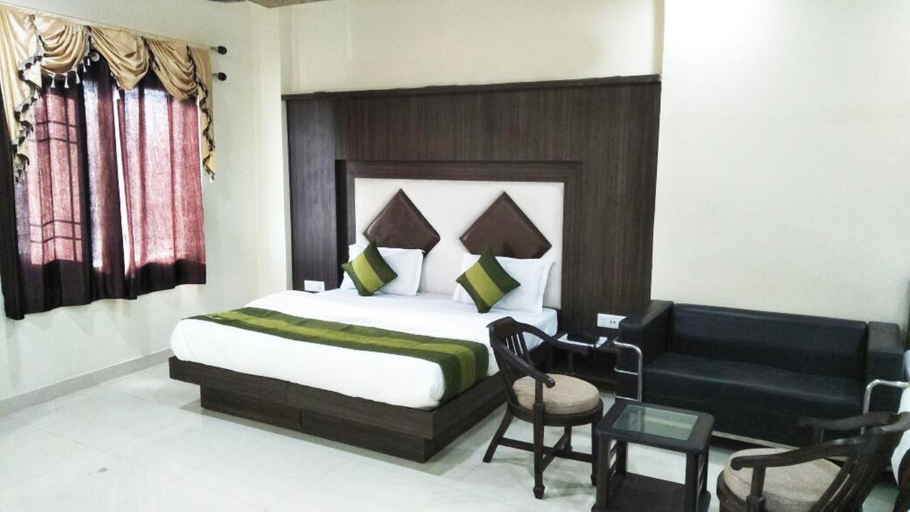 R.S Hotel & Restaurant Amritsar Ngoại thất bức ảnh