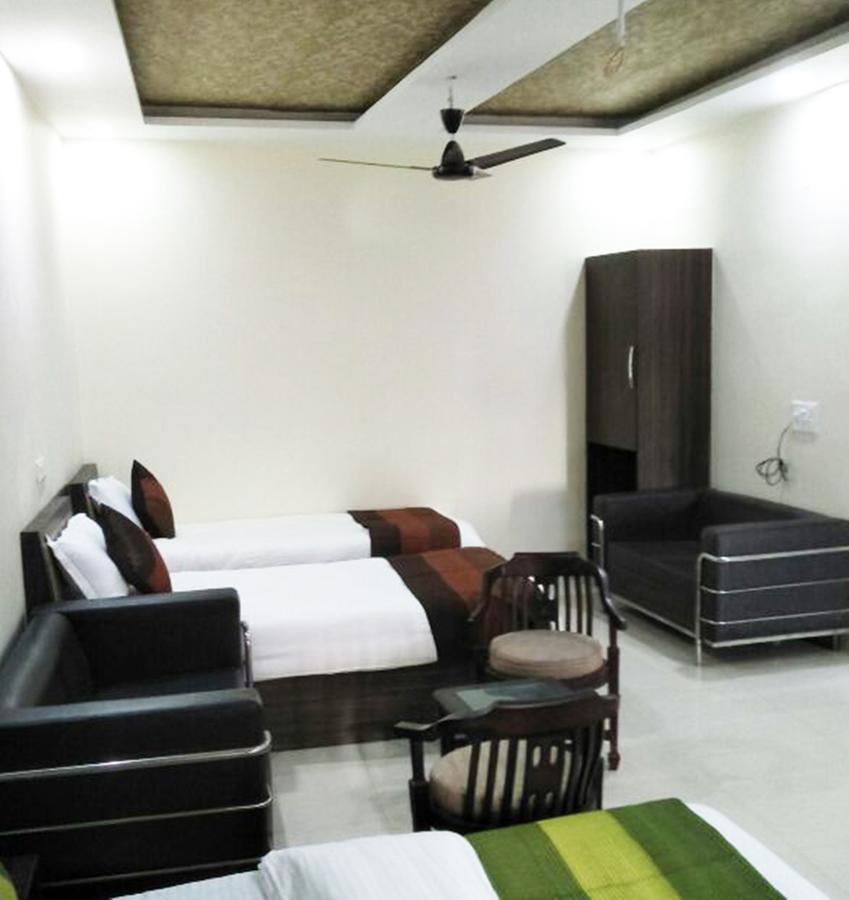R.S Hotel & Restaurant Amritsar Ngoại thất bức ảnh